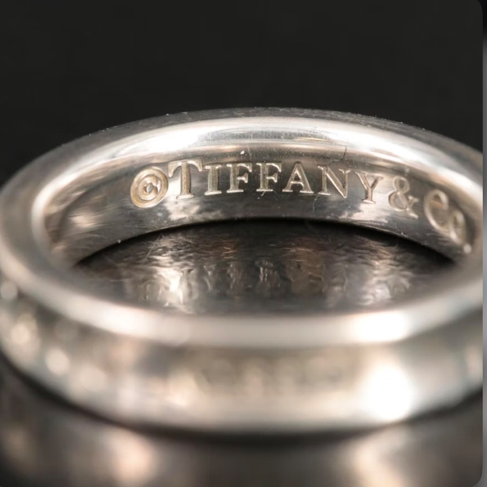 Tiffany & Co Sterling Silver Ring - Picture 4 of 10